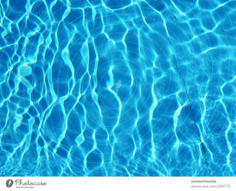 Minipli Sommer Wellen Schwimmbad Flüssigkeit blau Bewegung bizarr Farbe Ferien & Urlaub & Reisen türkis Farbfoto Außenaufnahme Textfreiraum links