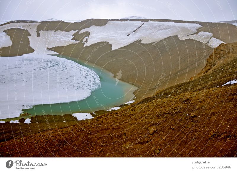 Island Umwelt Natur Landschaft Urelemente Erde Wasser Himmel Klima Eis Frost Schnee Hügel Vulkan Krafla See Vitikrater außergewöhnlich fantastisch kalt