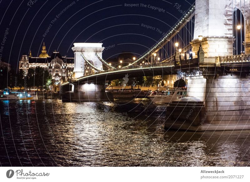Budapest @ night 3 Ferien & Urlaub & Reisen Tourismus Ausflug Nachtleben Ungarn Hauptstadt Stadtzentrum Altstadt Brücke Bauwerk Architektur Sehenswürdigkeit