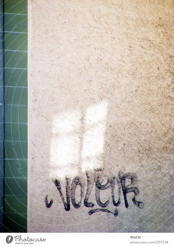 voleur (Dieb) Stil Design Jugendkultur Subkultur Haus Bauwerk Gebäude Mauer Wand Zeichen Schriftzeichen Graffiti entdecken zeichnen einfach Farbfoto