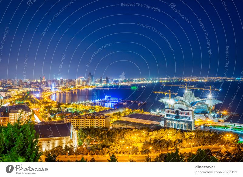 Blick über Baku in der Nacht, Aserbaidschan Ferien & Urlaub & Reisen Tourismus Sommer Meer Landschaft Stadt Stadtzentrum Skyline Hochhaus Gebäude Architektur