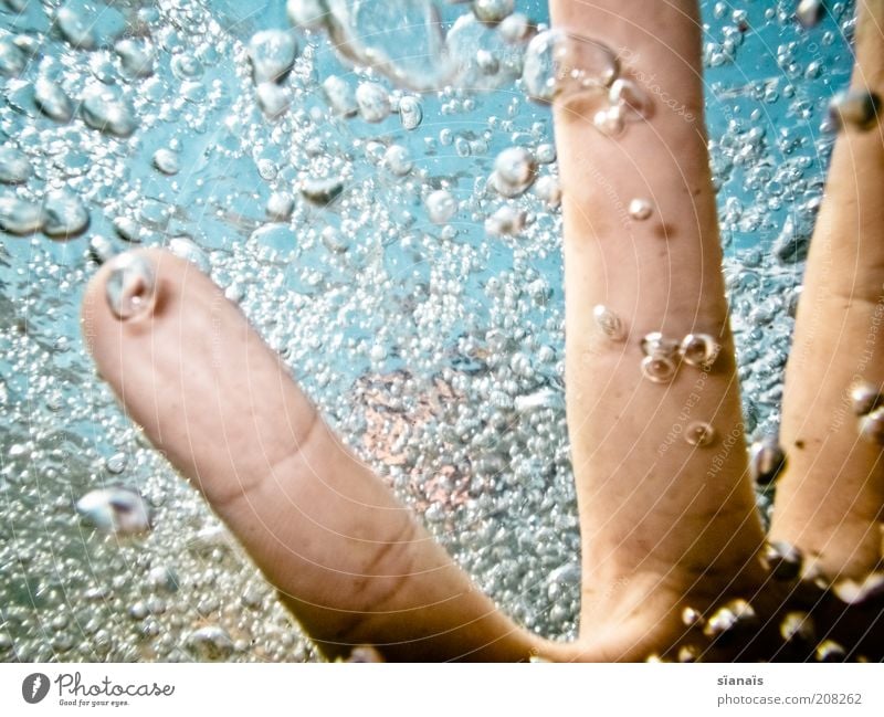 \|| Mensch Finger Umwelt Natur Urelemente Wasser Wassertropfen Sommer Schwimmen & Baden außergewöhnlich gigantisch Wasserblase Luft Luftblase luftig Sauerstoff