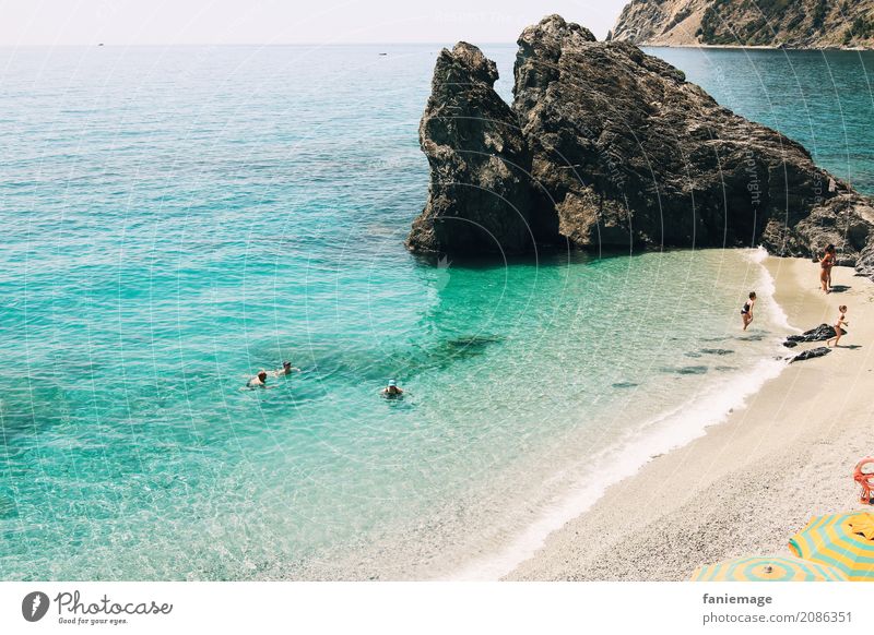 Cinque Terre XXI - Monterosso Lifestyle Natur Landschaft Sand Wasser Felsen Wellen Küste Meer heiß Italien Ligurien Italienisch Reisefotografie