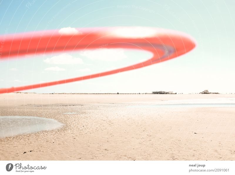 Fang mich doch! Spielen Ferne Frisbee Wurfring Küste Strand Nordsee St. Peter-Ording fangen Fitness rennen Sport toben werfen ästhetisch einfach frei