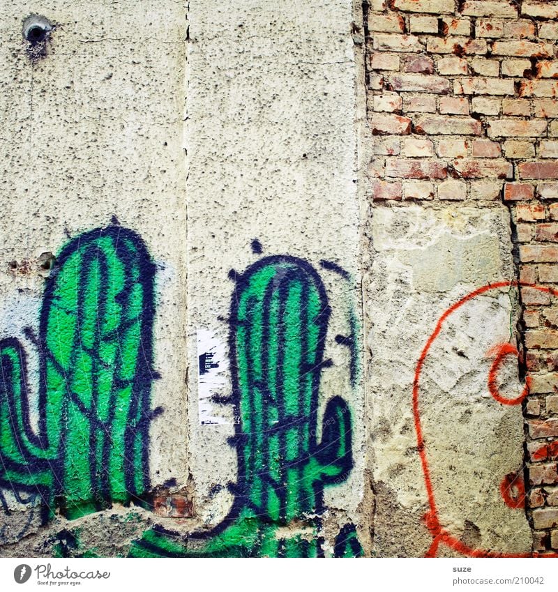 Sancho und Pancho Freizeit & Hobby Haus Kaktus Stadt Mauer Wand Fassade Beton Backstein Graffiti alt authentisch dreckig trocken Verfall Vergangenheit