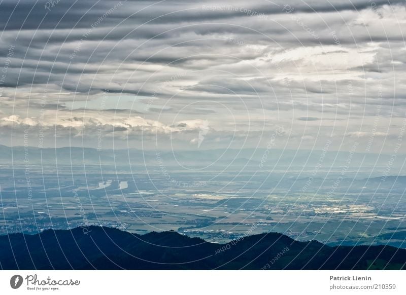 Blick über das Rheintal Umwelt Natur Landschaft Urelemente Luft Himmel Wolken Gewitterwolken Klima Wetter schlechtes Wetter Wind Hügel Berge u. Gebirge