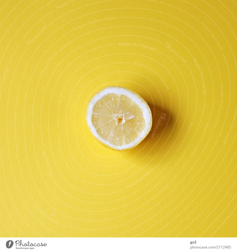 Zitrone Lebensmittel Frucht Zitronenscheibe Ernährung Bioprodukte Vegetarische Ernährung Fasten Gesunde Ernährung ästhetisch Fröhlichkeit frisch Gesundheit