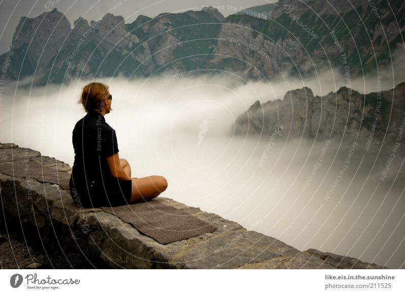 ich denke grad gar nix =>kein titel harmonisch Wohlgefühl Zufriedenheit Erholung ruhig Meditation Ausflug Sommerurlaub Berge u. Gebirge Yoga feminin Junge Frau