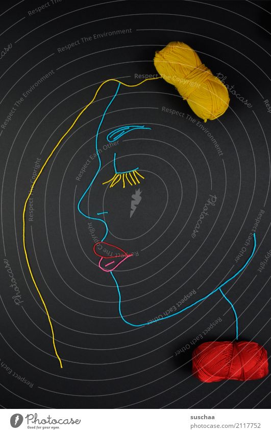 gesicht aus wolle Faden Wollfaden Schnur Material blau Handarbeit Kunst Profil Gesicht Figur Erscheinung Kopf Auge Nase Mund Kinn Lippen Wimpern Basteln