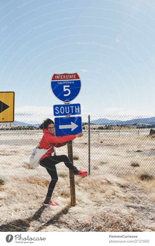 Roadtrip West Coast USA (263) feminin Junge Frau Jugendliche Erwachsene 1 Mensch 18-30 Jahre 30-45 Jahre Abenteuer Süden Kalifornien Interstate Wind stürmig