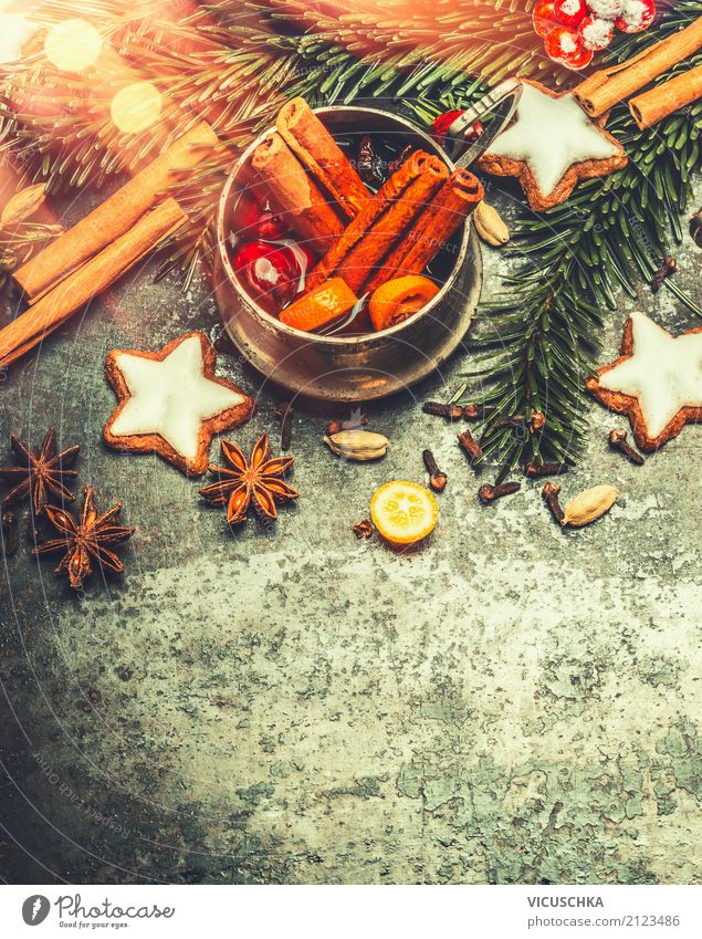 Glühwein mit Gewürzen und Plätzchen Süßwaren Getränk Tasse Stil Design Winter Häusliches Leben Feste & Feiern Weihnachten & Advent Wärme Dekoration & Verzierung