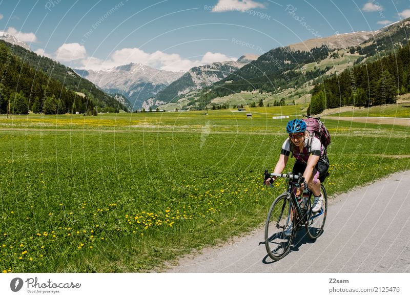 3. Etappe Ferien & Urlaub & Reisen Abenteuer Fahrradtour Sommerurlaub Fahrradfahren Junge Frau Jugendliche 18-30 Jahre Erwachsene Natur Landschaft