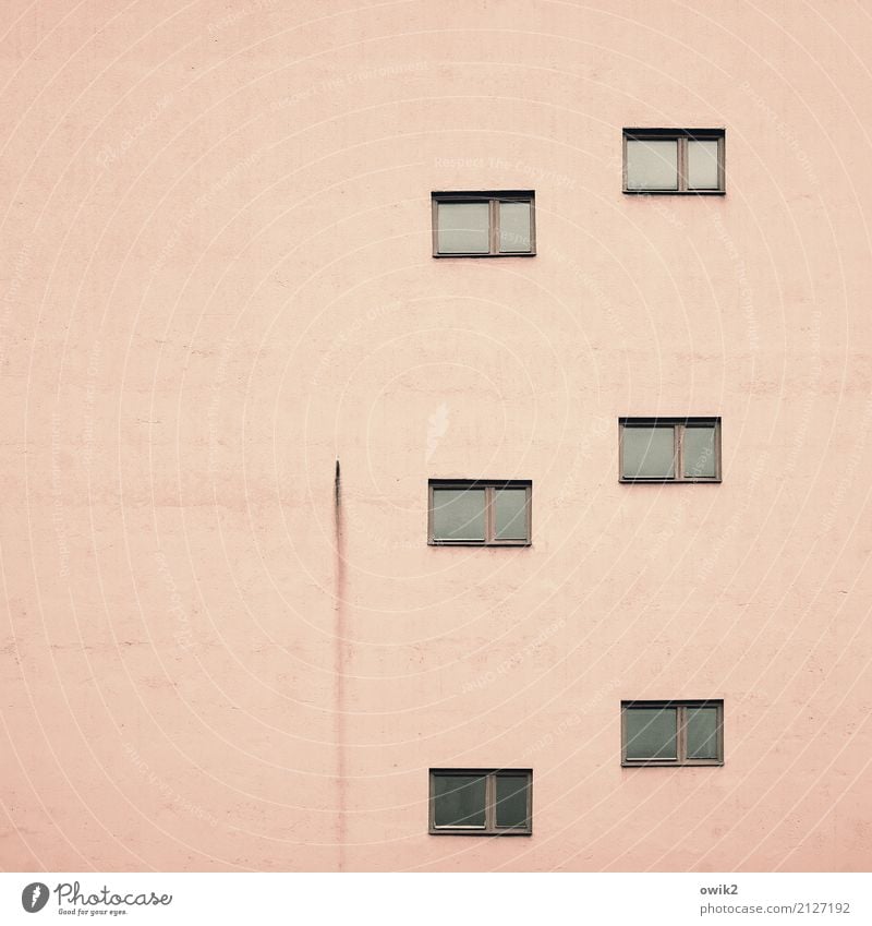 Sixpack Haus Hochhaus Gebäude Plattenbau Mauer Wand Fassade Fenster eckig einfach groß hoch oben Schliere Rost rosa Farbfoto Gedeckte Farben Außenaufnahme