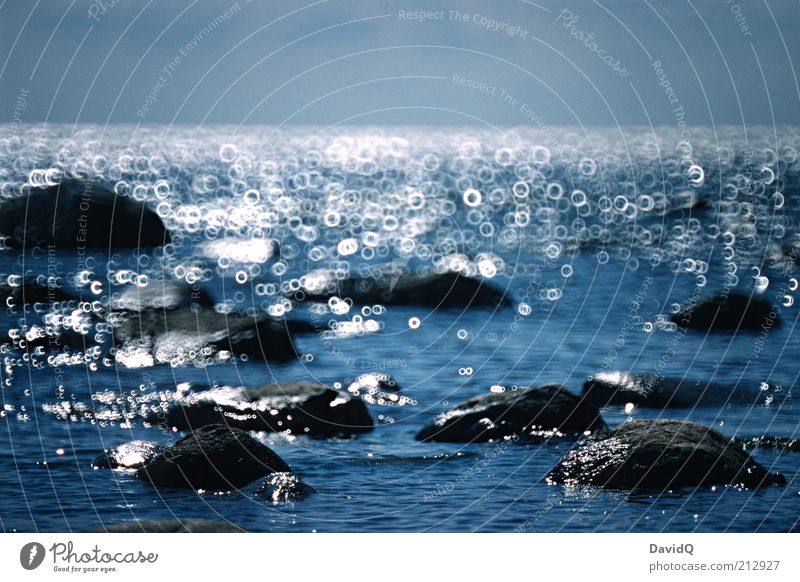 Klein Zicker Umwelt Natur Wasser Himmel Horizont Küste Ostsee Stein Felsen Kreis Spiegellinsenobjektiv (Effekt) Farbfoto Außenaufnahme abstrakt Menschenleer Tag