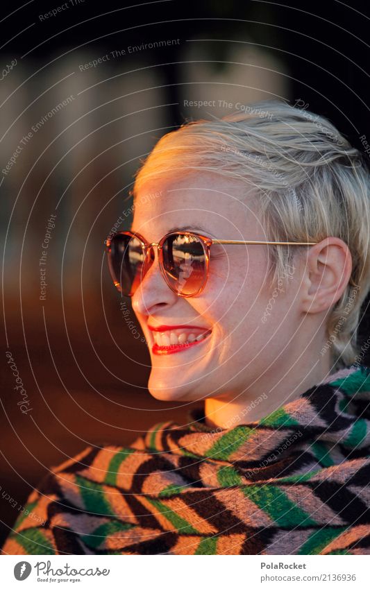 #A# Golden Face 1 Mensch ästhetisch lachen Lächeln Sonnenbrille Frau Frauengesicht Gesicht Freundlichkeit Sonnenstrahlen Lichtspiel Model Farbfoto