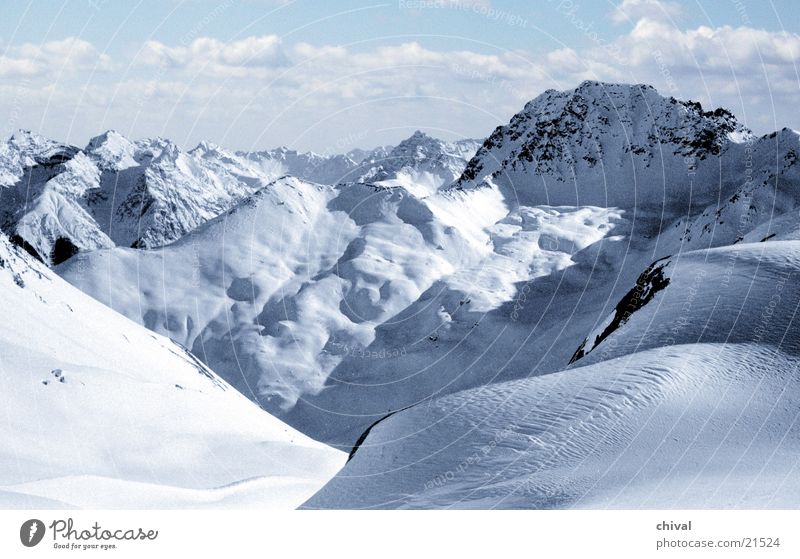 Piz Buin Winter Panorama (Aussicht) Wolken Bergsteigen Berge u. Gebirge Alpen Ferne Perspektive Schnee groß