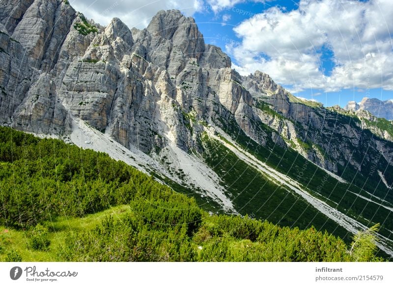Berghang in den Dolomiten Abenteuer Ferne Berge u. Gebirge wandern Umwelt Natur Landschaft Felsen Alpen ästhetisch gigantisch hoch natürlich wild blau grau grün