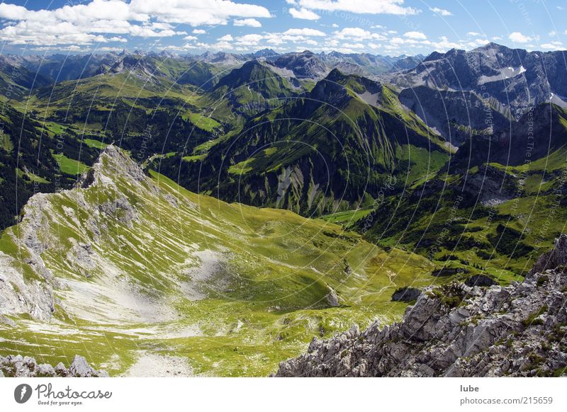 Blick von der Künzelspitze Umwelt Natur Landschaft Sonnenlicht Sommer Klima Schönes Wetter Hügel Felsen Alpen Berge u. Gebirge Freiheit Bregenzerwald