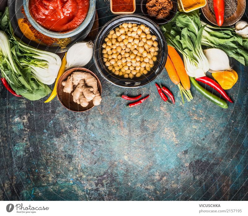 Vegetarische Kochzutaten für Kichererbsengericht Lebensmittel Gemüse Salat Salatbeilage Kräuter & Gewürze Ernährung Mittagessen Abendessen Bioprodukte