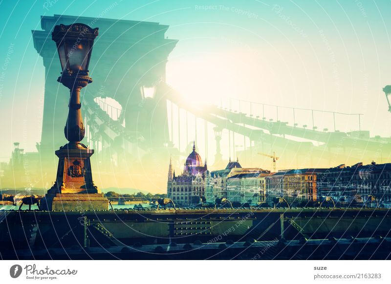 Doppeldeutigkeiten | Budapest Lifestyle Ferien & Urlaub & Reisen Tourismus Sightseeing Städtereise Kunst Kunstwerk Flussufer Stadt Hauptstadt Brücke Bauwerk