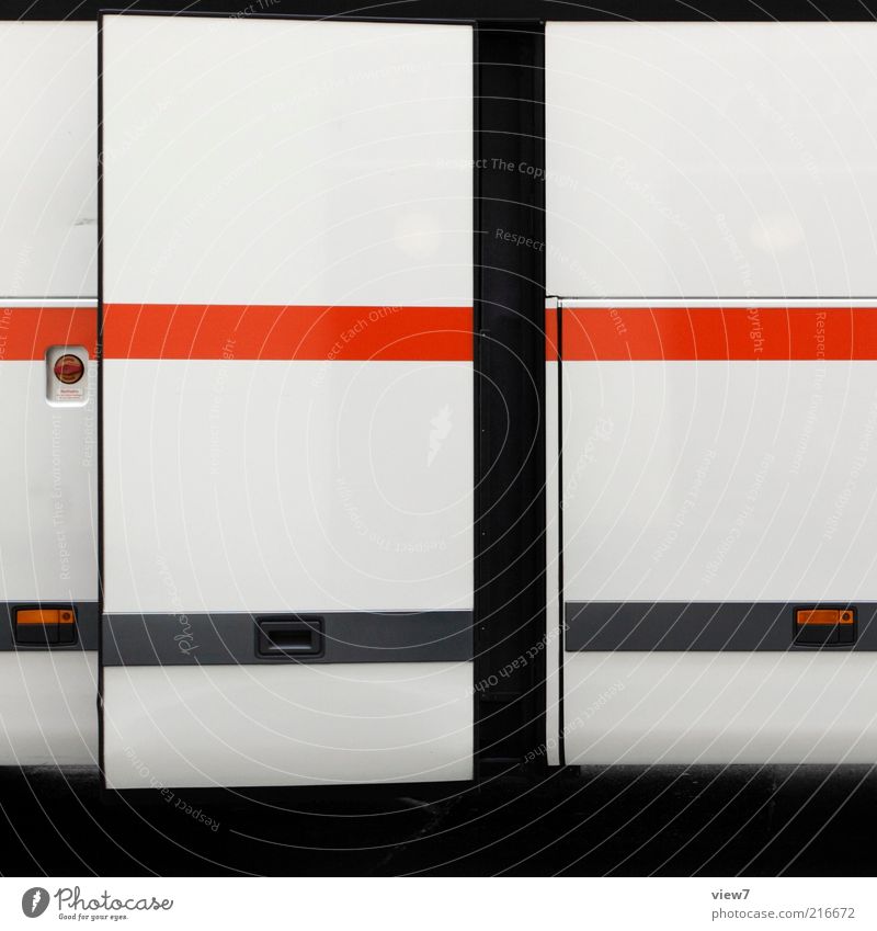Abfahrt Verkehrsmittel Bus Reisebus Metall Linie Streifen ästhetisch authentisch dünn einfach gut modern schön rot Genauigkeit Ordnung rein Autotür schließen