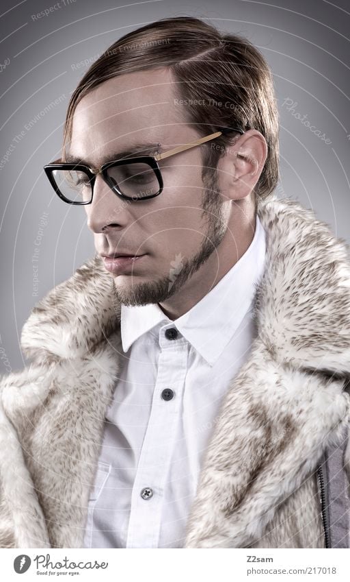 FALL WINTER 2010/2011 Stil Mensch maskulin Junger Mann Jugendliche 18-30 Jahre Erwachsene Mode Hemd Brille Haare & Frisuren Bart authentisch elegant trendy