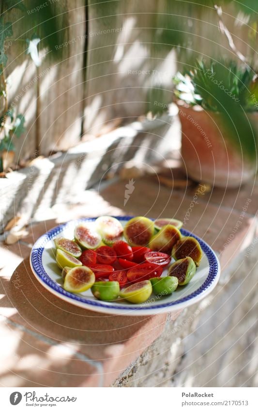 #A# Snack zum Mittag Kunst ästhetisch Teller Mittagspause Snackbar Sonnenstrahlen Schattenspiel Mauer mediterran Feige Tomate Farbfoto mehrfarbig Außenaufnahme