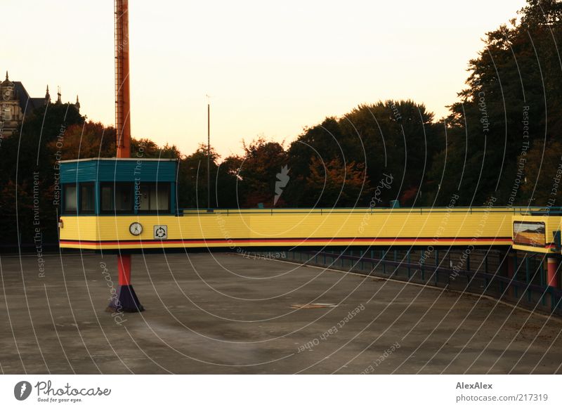 Farbenblinde Architekten Freizeit & Hobby Sportstätten Rollschuhbahn Eisbahn Park Hamburg Platz Turm Bauwerk Architektur Wachturm Steg Betonplatte betoniert