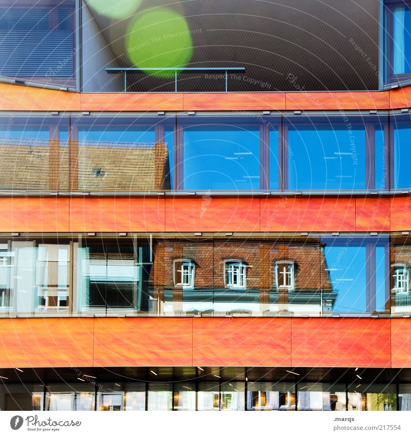 Reflective Lifestyle Häusliches Leben Stadt Haus Bankgebäude Gebäude Fassade Fenster trendy schön verrückt mehrfarbig Design Farbe Fortschritt einzigartig