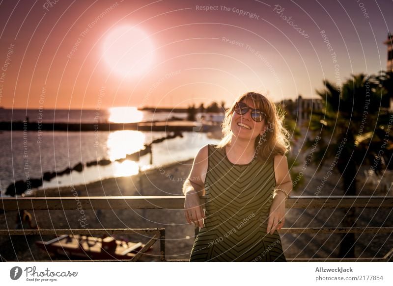 1000 - Sunset in paradise Lifestyle Glück Ferien & Urlaub & Reisen Tourismus Abenteuer Ferne Freiheit Sommer Sommerurlaub Sonne Strand Meer feminin Junge Frau