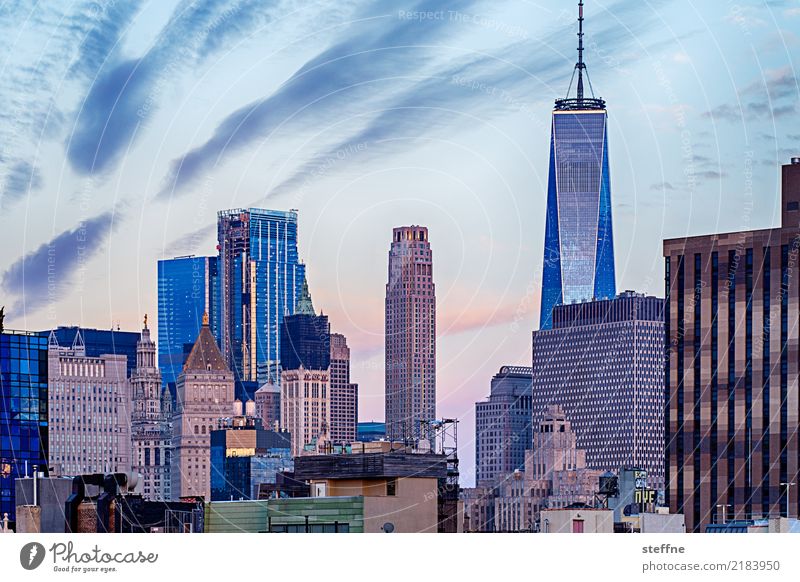 One World Trade Center 02 USA New York City Manhattan Wahrzeichen Sehenswürdigkeit Terrorismus Freiheit Hochhaus Skyline Sonnenaufgang