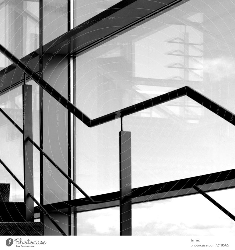 [H10.1] - Direktiven am Set Innenarchitektur Architektur Fenster Glas Metall Perspektive Treppenhaus diagonal parallel Flucht Träger Stahlträger Fensterscheibe