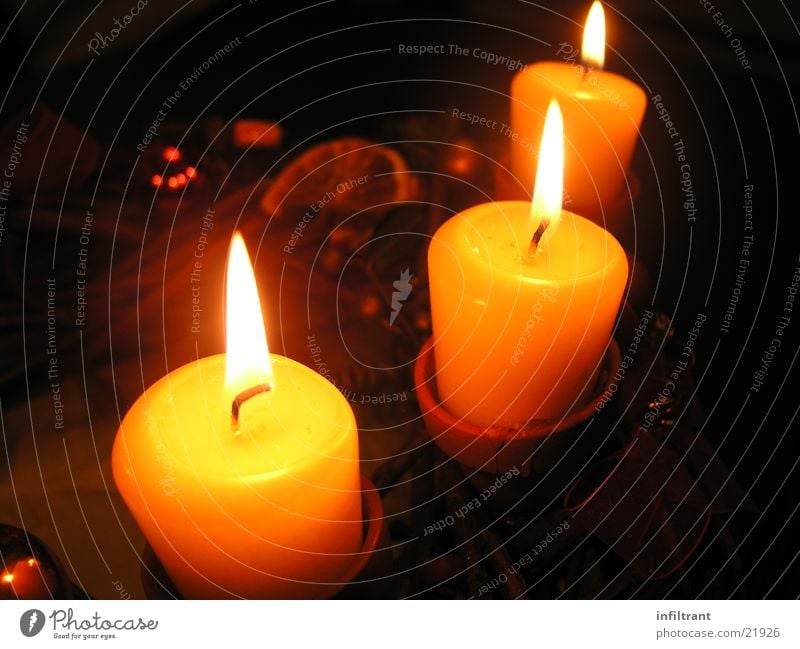 Kerzenschein Licht Wachs Häusliches Leben Weihnachten & Advent Dekoration & Verzierung Lichterscheinung hell Lampe Flamme Brand Kerzendocht orange