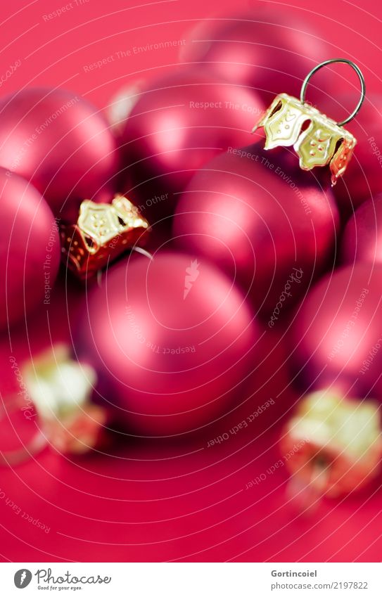 Baumschmuck Dekoration & Verzierung Kitsch Krimskrams gold rot Christbaumkugel Weihnachtsdekoration Weihnachten & Advent Farbfoto Studioaufnahme Nahaufnahme