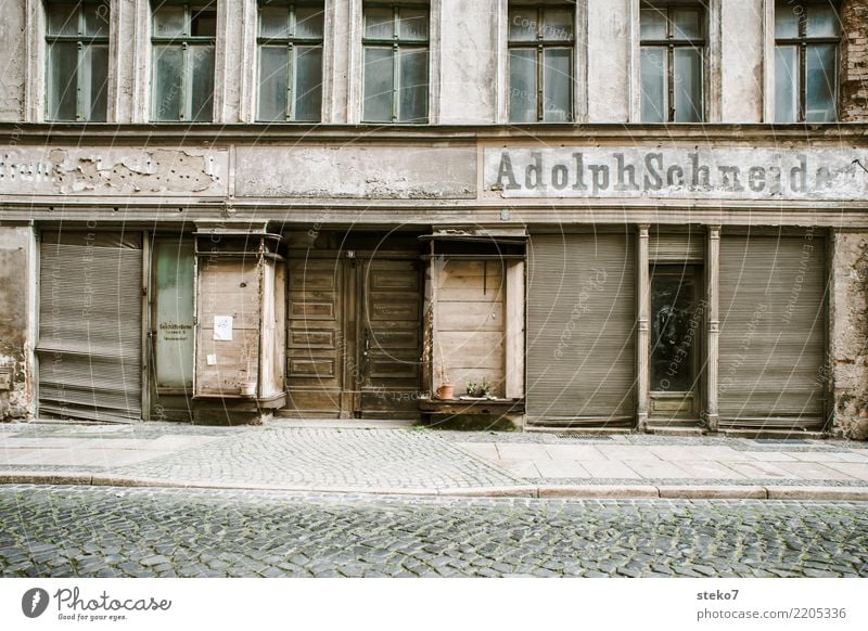 verblühte Landschaft Görlitz Altstadt Ruine Fassade Fenster Tür Armut Endzeitstimmung kaufen Konkurrenz Misserfolg Verfall Vergangenheit Vergänglichkeit