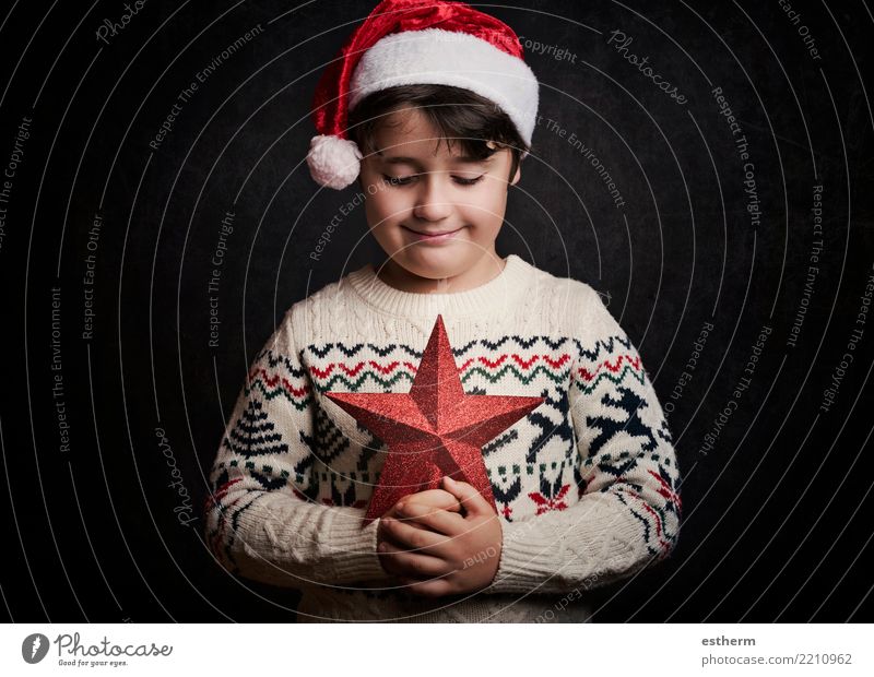glückliches Kind zu Weihnachten Lifestyle Party Veranstaltung Feste & Feiern Weihnachten & Advent Silvester u. Neujahr Mensch maskulin Kleinkind Kindheit 1