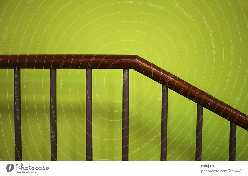 Re | Gression einfach Design Farbe modern Ordnung Geländer Treppengeländer Holz grün braun Geometrie Stab Wand Mauer neu Sicherheit Strukturen & Formen Farbfoto