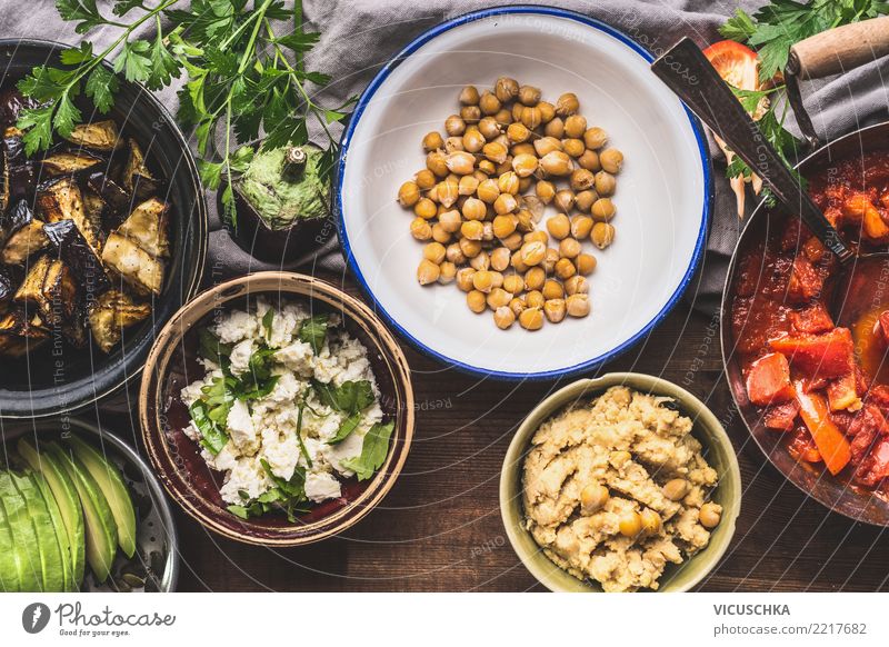 Schüsseln mit vegetarischem Essen Lebensmittel Gemüse Salat Salatbeilage Getreide Kräuter & Gewürze Ernährung Mittagessen Büffet Brunch Bioprodukte