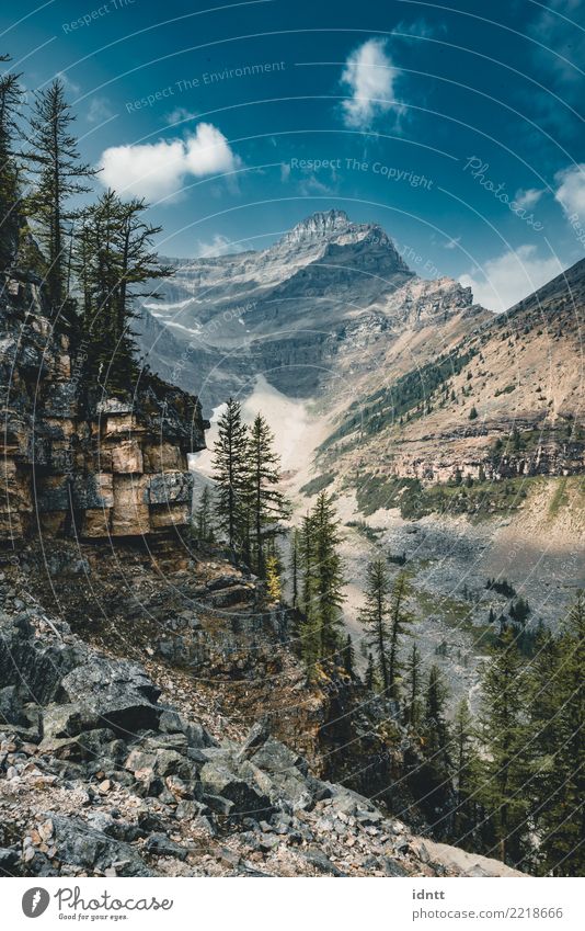 Mount Saddle and Lake Agnes. Photo taken in Banff National Park, Lifestyle Ferien & Urlaub & Reisen Tourismus Ausflug Abenteuer Berge u. Gebirge wandern Natur