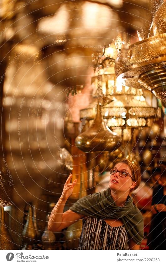 #A# Moroccan Lights Kunst ästhetisch Marokko Lampe Licht viele leuchten fantastisch 1001 Arabien Naher und Mittlerer Osten Sehenswürdigkeit Frau Blick Farbfoto