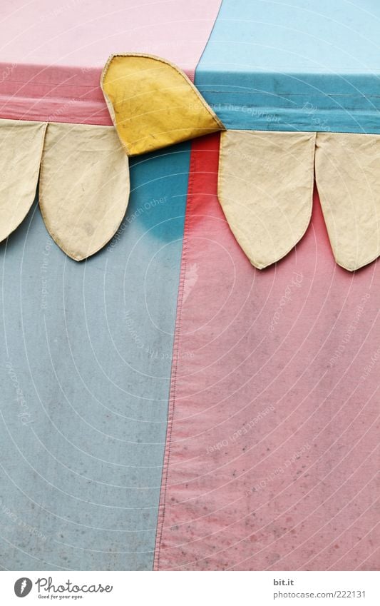 SONNENWENDE Sommer Kitsch Krimskrams Linie alt einzigartig Zelt ausgebleicht Abdruck Ritterzeit verwaschen Bleiche Stoff Stofffetzen Dekoration & Verzierung
