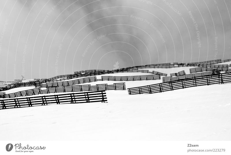 spielverderber Ferien & Urlaub & Reisen Winter Berge u. Gebirge Landschaft Himmel Wolken schlechtes Wetter Nebel Schnee Alpen trist grau Februar Fiss Zaun