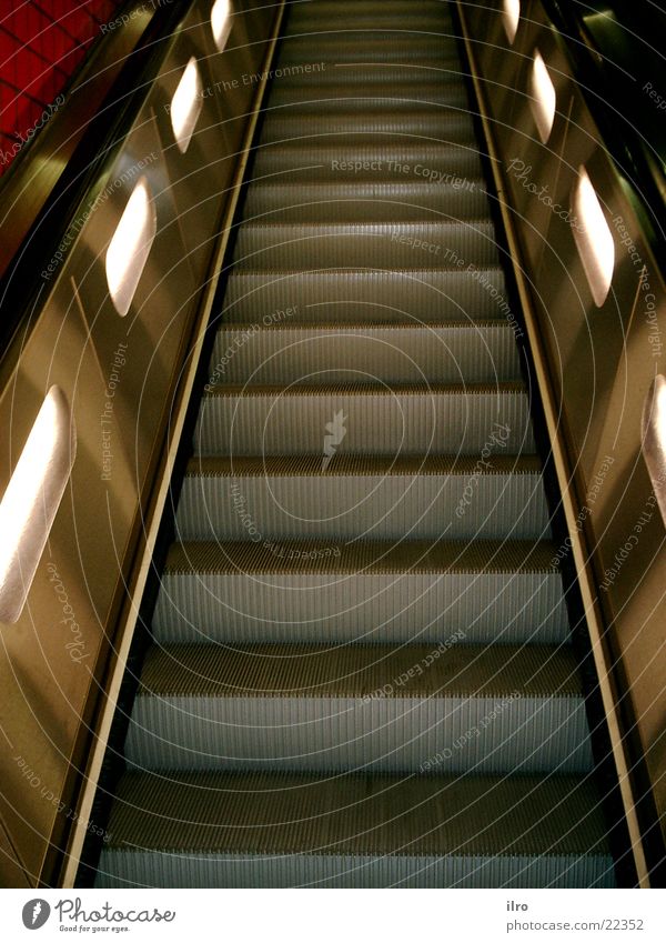 Rolltreppe Eisen Stahl Elektrisches Gerät Technik & Technologie Treppe aufwärts Wege & Pfade abwärts Beleuchtung