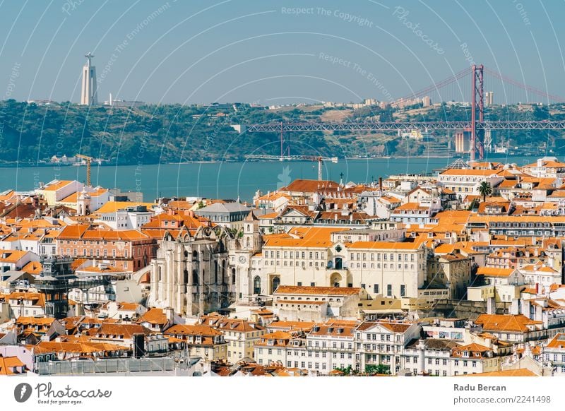 Luftaufnahme der Skyline von Lissabon und der Brücke vom 25. April in Portugal Ferien & Urlaub & Reisen Tourismus Abenteuer Ferne Sightseeing Städtereise Sommer