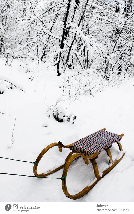 Einsamer Schlitten Winter - ein lizenzfreies Stock Foto von Photocase