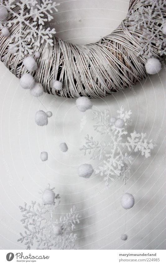weißröckchen Watte Dekoration & Verzierung Kugel hell modern Kranz Winter Weihnachten & Advent Schneefall Schneeflocke Eiskristall Schatten einfarbig