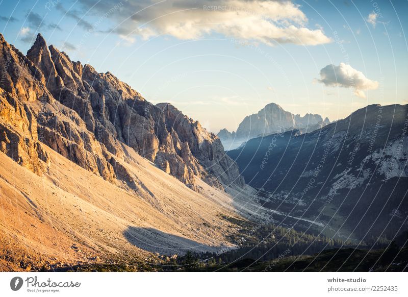 Bergwelten Natur Landschaft Schönes Wetter Alpen Berge u. Gebirge Dolomiten Civetta Gipfel wandern Italien Ferien & Urlaub & Reisen Bergsteigen Berghang