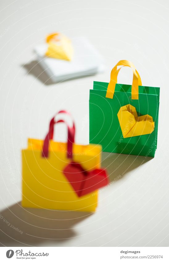 Kleine Einkaufstaschen Origami kaufen Mode Papier Verpackung neu rot weiß Tasche Geschenk Hintergrund Taschen Sale Einzelhandel Feiertag Symbole & Metaphern