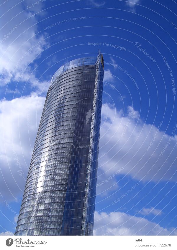 wolken kratzen für fortgeschrittene Bonn Nordrhein-Westfalen Hochhaus Wolken grau Macht Etage Architektur Rheinaue Turm Glas Himmel blau hoch groß Sonne