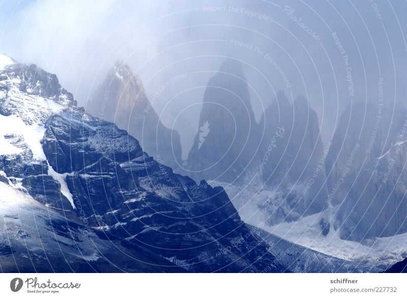Torres del Paine Umwelt Natur Landschaft Urelemente Himmel Wolken Felsen Berge u. Gebirge Gipfel Schneebedeckte Gipfel Gletscher ästhetisch außergewöhnlich